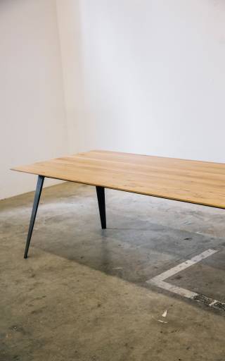 tafel_slim_joop_couwenberg_design_table_03.jpg